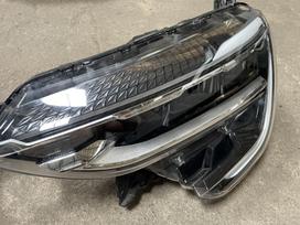 Renault Arkana lights