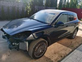Porsche Cayenne dalimis
