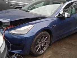 Tesla Model 3 Uab boso dalys kokybiškos ir patikrintos naudotos automobil