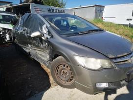 Honda Civic по частям. Automobilis ardomas dalimis запасные части автомобил