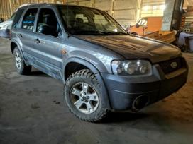 Ford Maverick for parts. Automobilis ardomas dalimis запасные части автомобил
