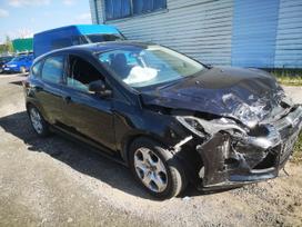 Ford Focus dalimis. Automobilis ardomas dalimis запасные части автомобиля