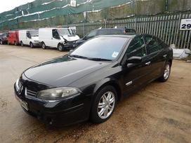 Renault Laguna dalimis. Turime ivairiu prancuzisku automobiliu modeliu ivairiu v