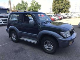 Toyota Land Cruiser по частям. Kapotas 500 galines durys 1000 variklis 3400
