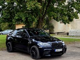 BMW X6 M, 4.4 l., visureigis / krosoveris