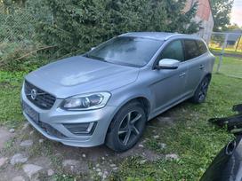 Volvo XC60 Europa rdesign juodos lubos liftas kablys orginalus volvo xenon