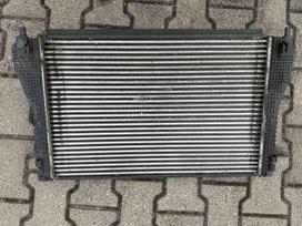 Volkswagen Tiguan, 5Q0145803AE, Interkulerio radiatorius 370 655 18 444