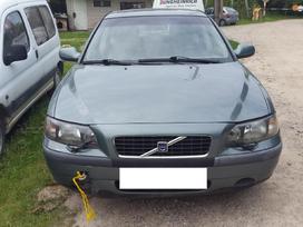 Volvo S60, 449-26, rezerves daļās. Spalva 449 26 bagažinė juoda 452 46 durys