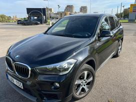 BMW X1, off-road / crossover