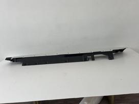 BMW 1 serija, 8072573 F40, rocker panels/door sills