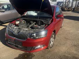 Skoda Fabia Gautas automobilis po autoįvykio užsiveda važiuoja