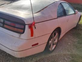 Nissan 300 ZX Yra ir biturbo yra dar vienas su automatne deze