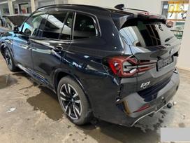 BMW iX3 for parts. Dalimis bmw ix3 m paketas plačiau telefonu