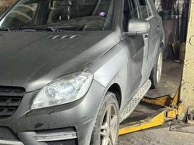 Mercedes-Benz ML klasė dalimis