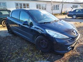 Peugeot 207 dalimis. Automobilis ardomas dalimis запасные части автомобиля