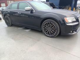 Chrysler 300C по частям
