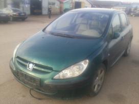 Peugeot 307 dalimis. Turime ivairiu prancuzisku automobiliu modeliu ivairiu v
