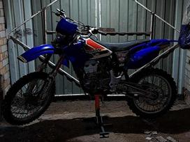 Yamaha WR, krosa / enduro
