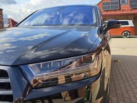 Audi Q7, 3.0 l., off-road / crossover