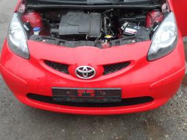 Toyota Aygo rezerves daļās. Pusiai automatine greiciu deze superkame ivair