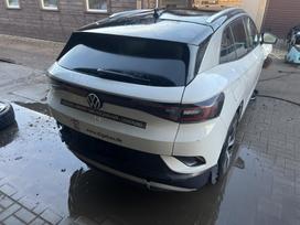 Volkswagen ID.4 по частям. Spalva lc9r variklis ebja umf rida 70tkm