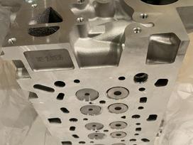 Nissan Navara cylinder head