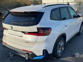 BMW iX Darbo laikas i iv nuo 8 00 iki 17 00 val v 16 30 kiekvien