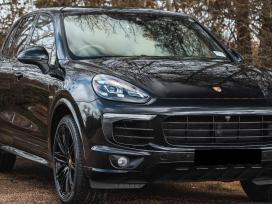 Porsche Cayenne Nera siu daliu 1 kapoto 2 variklio 3 baterijos 4 priekinio