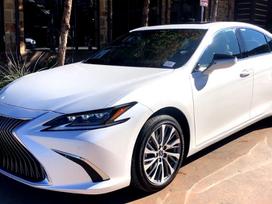 Lexus ES 300h Varilkio nėra
