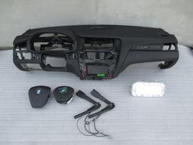 BMW X3 rezerves daļās. saugos pagalvių komplektas dalys yra original