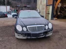 Mercedes-Benz E220