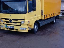 Mercedes-Benz Atego822, bortiniai su užuolaidomis