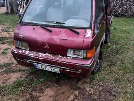 Mitsubishi L300 Yra daug mitsubishi dalimis