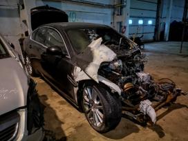 Jaguar XF for parts. Automobilis ardomas dalimis запасные части автомобил