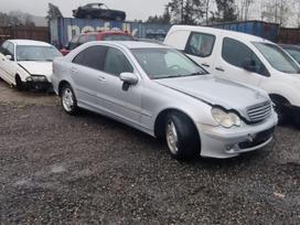 Mercedes-Benz C klasė dalimis