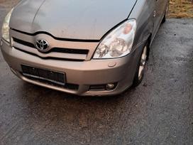 Toyota Corolla Verso rezerves daļās