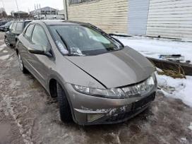 Honda Civic dalimis. Automobilis ardomas dalimis запасные части автомобиля