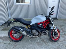 Ducati Monster 821cc, street / classic