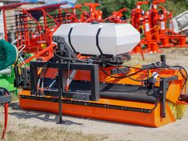 Metal-technik Komunalinė šluota su talpa van, forklift accessories