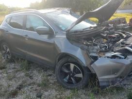 Nissan Qashqai по частям