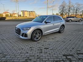 Audi Q5, 2.0 l., off-road / crossover