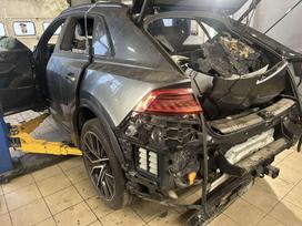 Audi Q8 по частям