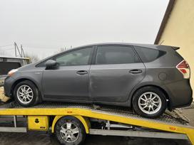 Toyota Prius+ for parts. Prius v facelift usa canada dalimis