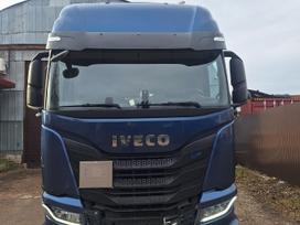 Iveco Stralis S Way 460 LNG, vilcējs