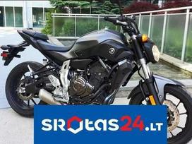 Yamaha FZ, street / classic
