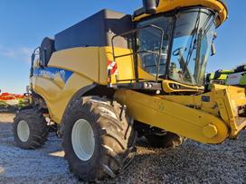 New Holland CX 8.85, combine harvesters