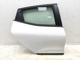 Renault Clio doors