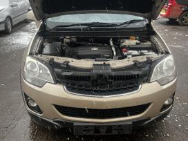 Opel Antara dalimis. Ką tik gautas automobilis atvyko savo eiga variklis gr