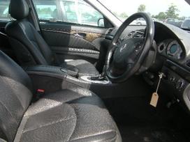 Mercedes-Benz E270