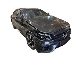 Mercedes-Benz E300 Spalvos kodas 197 amg apdaila hybrid